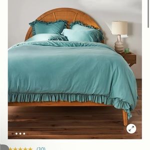 Anthroplogie Ruffled Organic Spa Sateen Duvet Cover